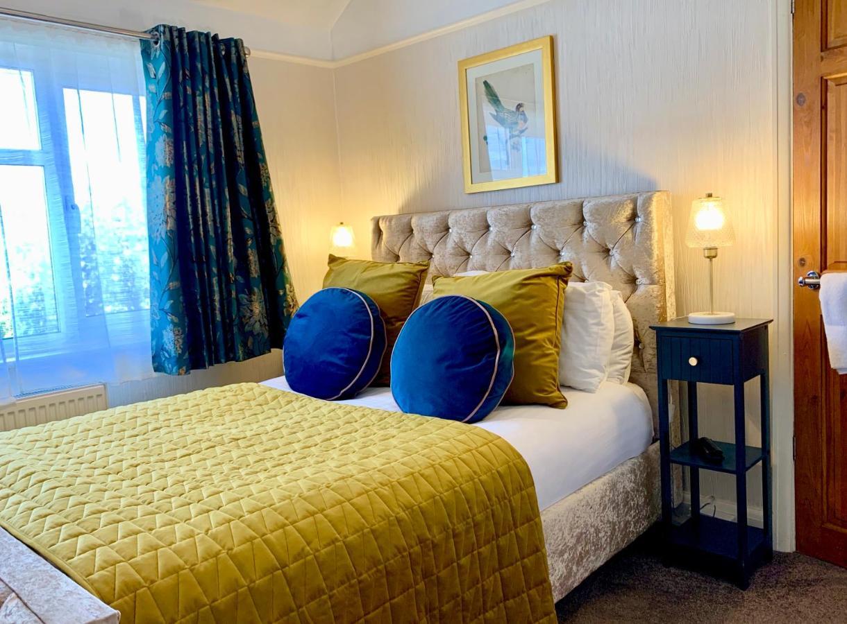 Sw Bed & Breakfast Swindon Zewnętrze zdjęcie