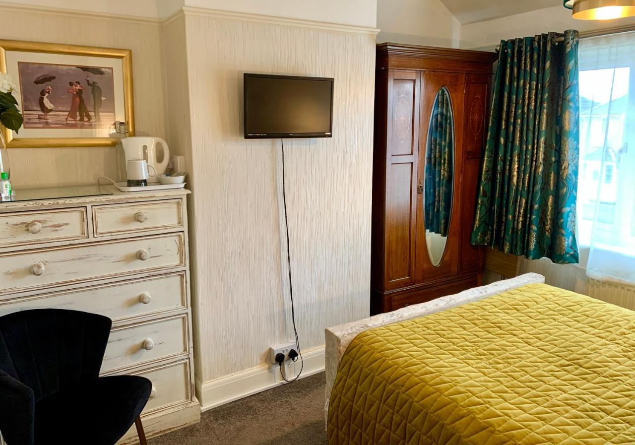 Sw Bed & Breakfast Swindon Zewnętrze zdjęcie