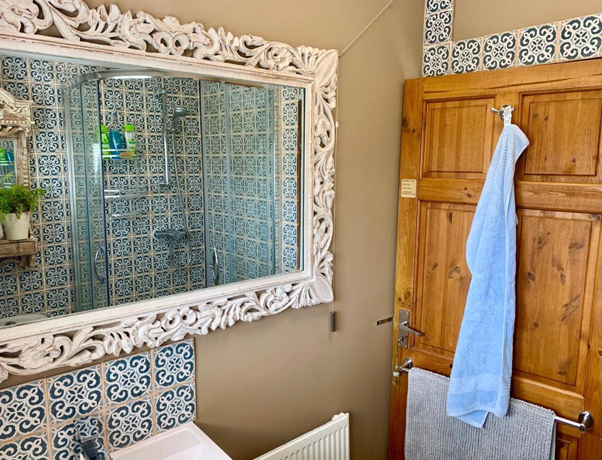 Sw Bed & Breakfast Swindon Zewnętrze zdjęcie
